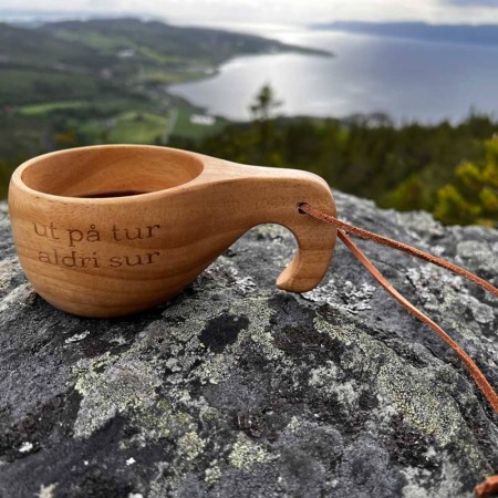 Turkopp stor med lærreim, ut på tur aldri sur